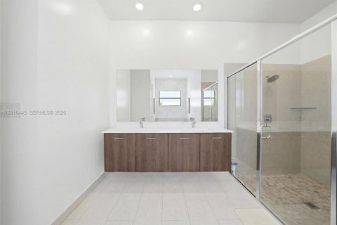 Casa en venta en Miramar, Florida, 4 dormitorios, 211.26 m2 № 2077549 - foto 29