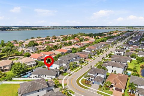 Casa en venta en Miramar, Florida, 4 dormitorios, 211.26 m2 № 2077549 - foto 3