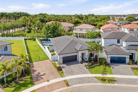 Casa en venta en Miramar, Florida, 4 dormitorios, 211.26 m2 № 2077549 - foto 2