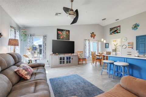 Casa en venta en Leesburg, Florida, 2 dormitorios, 171.03 m2 № 2419778 - foto 8