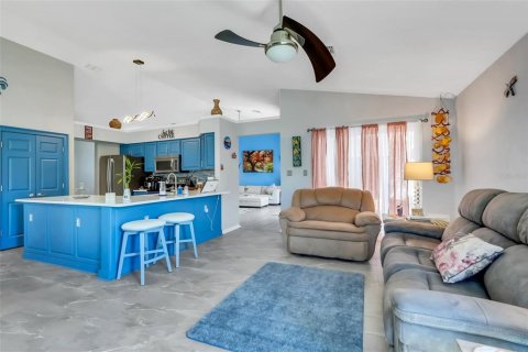 Casa en venta en Leesburg, Florida, 2 dormitorios, 171.03 m2 № 2419778 - foto 10
