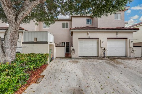 Townhouse in Homestead, Florida 2 bedrooms, 132.94 sq.m. № 1946770 - photo 3