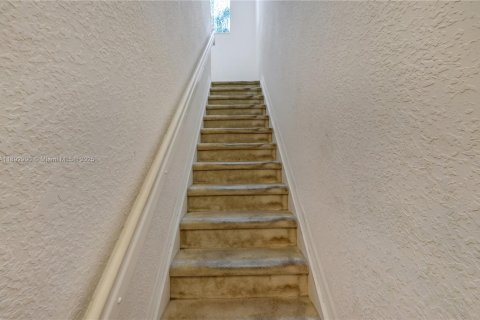 Townhouse in Homestead, Florida 2 bedrooms, 132.94 sq.m. № 1946770 - photo 20