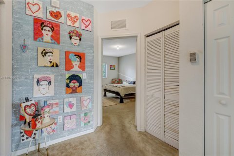 Townhouse in Homestead, Florida 2 bedrooms, 132.94 sq.m. № 1946770 - photo 21
