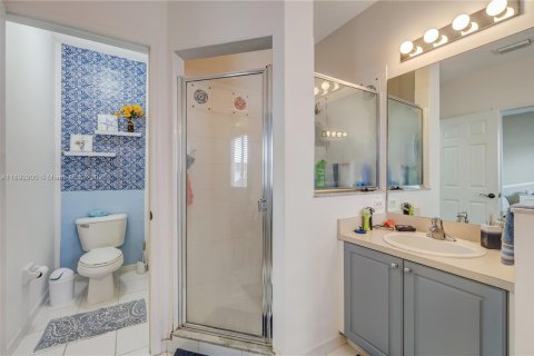 Townhouse in Homestead, Florida 2 bedrooms, 132.94 sq.m. № 1946770 - photo 28