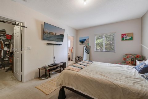 Townhouse in Homestead, Florida 2 bedrooms, 132.94 sq.m. № 1946770 - photo 23