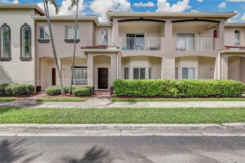 Townhouse in Homestead, Florida 2 bedrooms, 132.94 sq.m. № 1946770 - photo 1