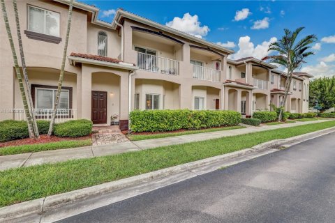 Townhouse in Homestead, Florida 2 bedrooms, 132.94 sq.m. № 1946770 - photo 2
