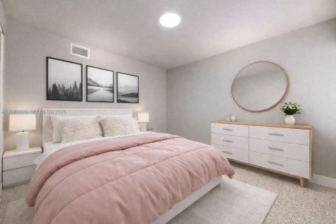 House in Miami, Florida 2 bedrooms, 81.29 sq.m. № 2000370 - photo 28