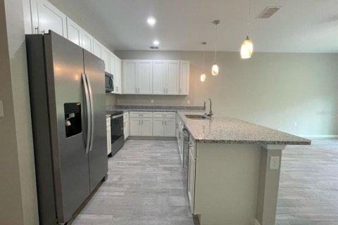 Apartamento en alquiler en Kissimmee, Florida, 3 dormitorios, 125.42 m2 № 2216647 - foto 3