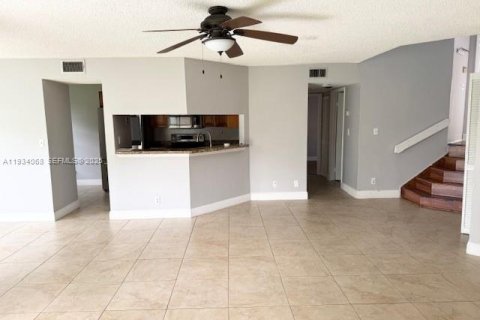 Adosado en venta en Plantation, Florida, 3 dormitorios, 122.45 m2 № 2035795 - foto 12