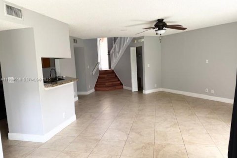Adosado en venta en Plantation, Florida, 3 dormitorios, 122.45 m2 № 2035795 - foto 11