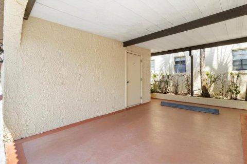 Condo in Crystal River, Florida, 2 bedrooms  № 1636791 - photo 7