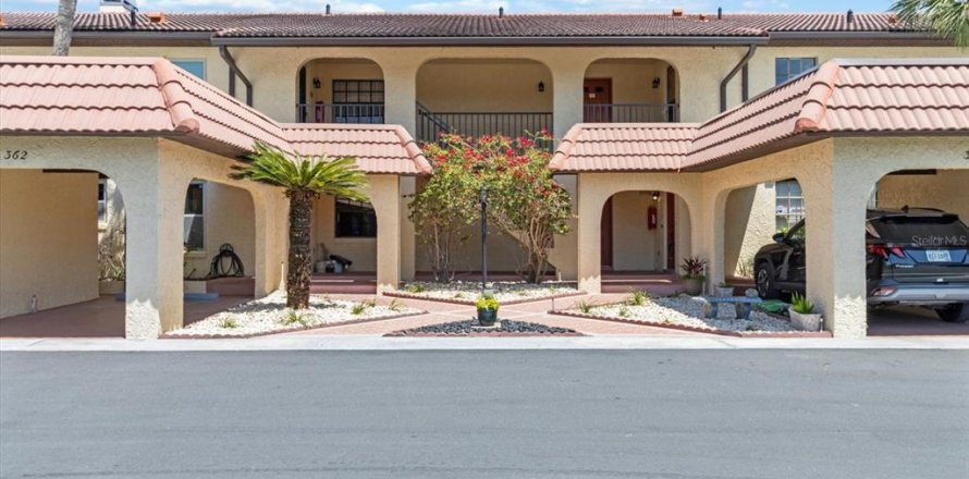 Condo in Crystal River, Florida, 2 bedrooms  № 1636791