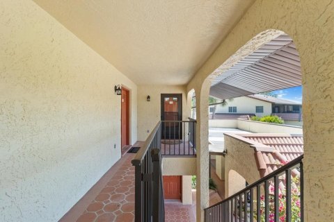 Condo in Crystal River, Florida, 2 bedrooms  № 1636791 - photo 9