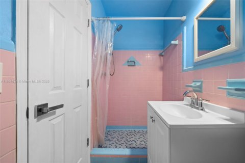 Villa ou maison à vendre à Miami, Floride: 3 chambres, 167.69 m2 № 1947118 - photo 24