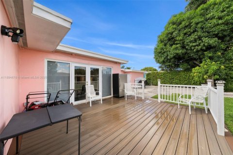 Villa ou maison à vendre à Miami, Floride: 3 chambres, 167.69 m2 № 1947118 - photo 27