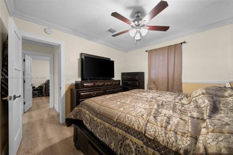 Villa ou maison à vendre à Miami, Floride: 3 chambres, 167.69 m2 № 1947118 - photo 22