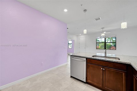 Condo in Boca Raton, Florida, 2 bedrooms № 1996006 - photo 10