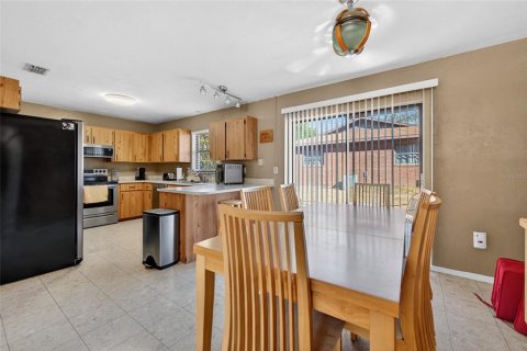 Купить дуплекс в Нью-Смирна-Бич, Флорида 5 комнат, 110.18м2, № 2098843 - фото 7