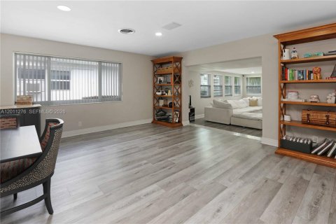 Casa en venta en Hollywood, Florida, 3 dormitorios, 209.03 m2 № 2074634 - foto 10