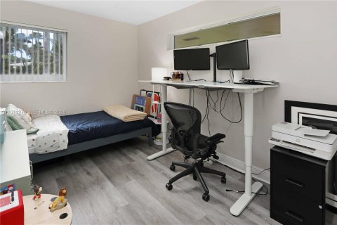 Casa en venta en Hollywood, Florida, 3 dormitorios, 209.03 m2 № 2074634 - foto 17