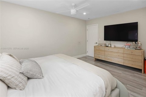 Casa en venta en Hollywood, Florida, 3 dormitorios, 209.03 m2 № 2074634 - foto 22