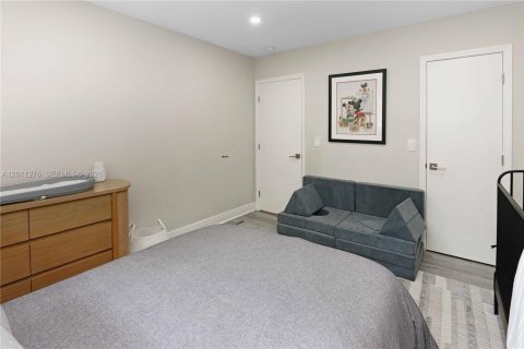Casa en venta en Hollywood, Florida, 3 dormitorios, 209.03 m2 № 2074634 - foto 16