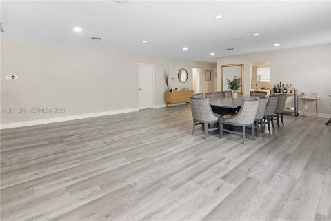 Casa en venta en Hollywood, Florida, 3 dormitorios, 209.03 m2 № 2074634 - foto 7