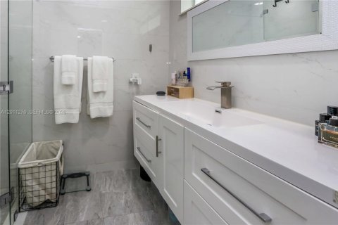 Casa en venta en Hollywood, Florida, 3 dormitorios, 209.03 m2 № 2074634 - foto 24