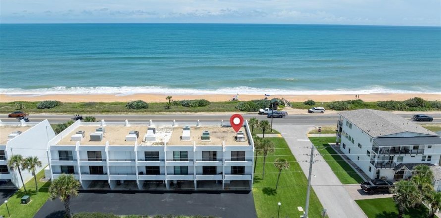 Townhouse in Flagler Beach, Florida 2 bedrooms, 107.02 sq.m. № 1844742