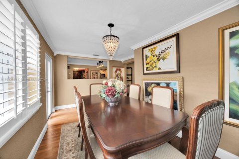 Casa en venta en Coral Gables, Florida, 3 dormitorios, 152.73 m2 № 1945433 - foto 22