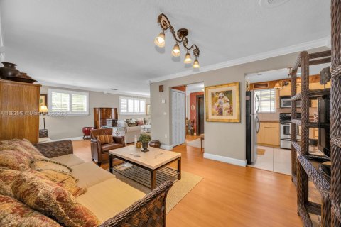 Casa en venta en Coral Gables, Florida, 3 dormitorios, 152.73 m2 № 1945433 - foto 13
