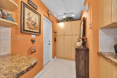 Casa en venta en Coral Gables, Florida, 3 dormitorios, 152.73 m2 № 1945433 - foto 17