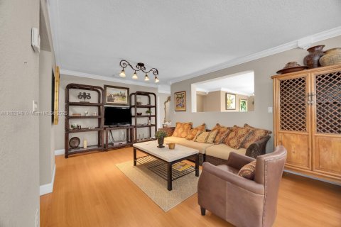 Casa en venta en Coral Gables, Florida, 3 dormitorios, 152.73 m2 № 1945433 - foto 11