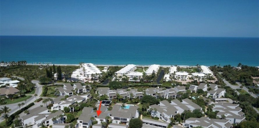 Condominio en Vero Beach, Florida, 2 dormitorios  № 1953991