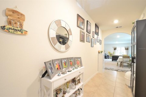 House in Davenport, Florida 5 bedrooms, 234.3 sq.m. № 1516090 - photo 13