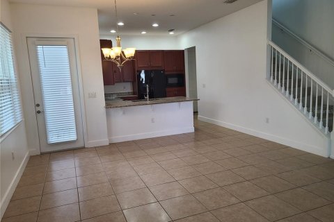 Adosado en alquiler en Orlando, Florida, 3 dormitorios, 180.6 m2 № 1916492 - foto 9