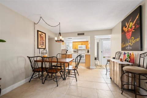 Condo in Punta Gorda, Florida, 2 bedrooms  № 1799858 - photo 17