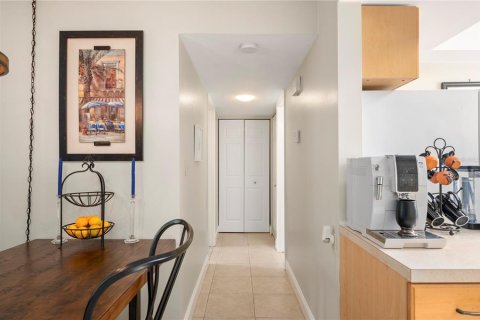 Condo in Punta Gorda, Florida, 2 bedrooms  № 1799858 - photo 29