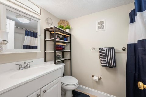 Condo in Punta Gorda, Florida, 2 bedrooms  № 1799858 - photo 27