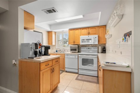 Condo in Punta Gorda, Florida, 2 bedrooms  № 1799858 - photo 7