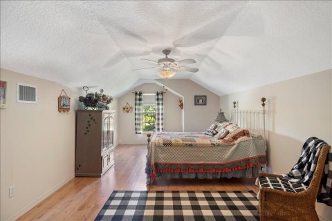 House in Vero Beach, Florida 6 bedrooms, 369.19 sq.m. № 2083024 - photo 29