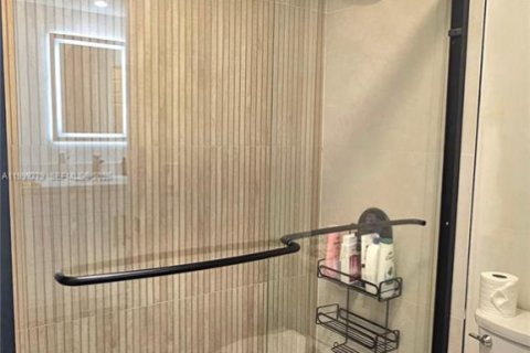 Villa ou maison à vendre à Pembroke Pines, Floride: 4 chambres, 251.67 m2 № 2173345 - photo 25