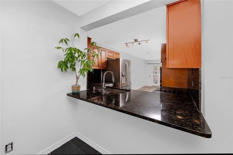 House in Largo, Florida 3 bedrooms, 158.12 sq.m. № 2321671 - photo 17