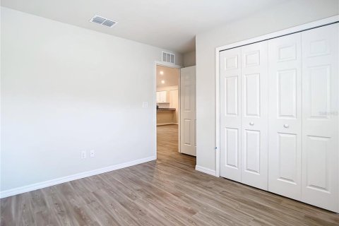 Propiedad comercial en venta en Port Charlotte, Florida, 4 dormitorios, 195.47 m2 № 1898954 - foto 11