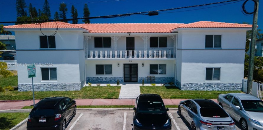 Propiedad comercial en Miami Beach, Florida 420.29 m2 № 1766604