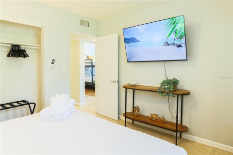 Casa en venta en Largo, Florida, 4 dormitorios, 148.18 m2 № 1880005 - foto 10