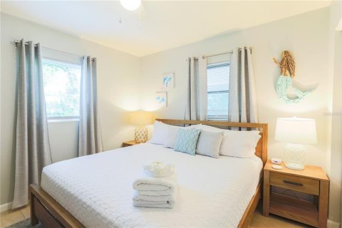Casa en venta en Largo, Florida, 4 dormitorios, 148.18 m2 № 1880005 - foto 13
