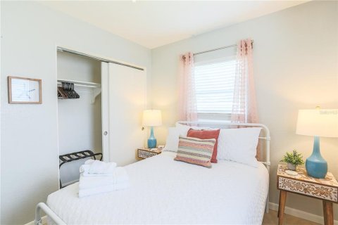 Casa en venta en Largo, Florida, 4 dormitorios, 148.18 m2 № 1880005 - foto 14